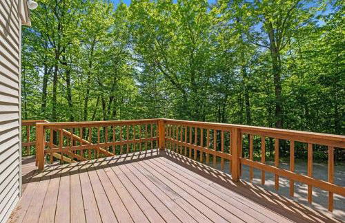 Tranquil NH Lakehouse Escape - Foto 42