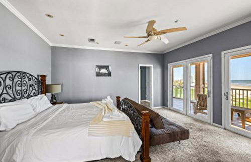 Oceanfront Galveston Beach House Steps to Sand! - Foto 21