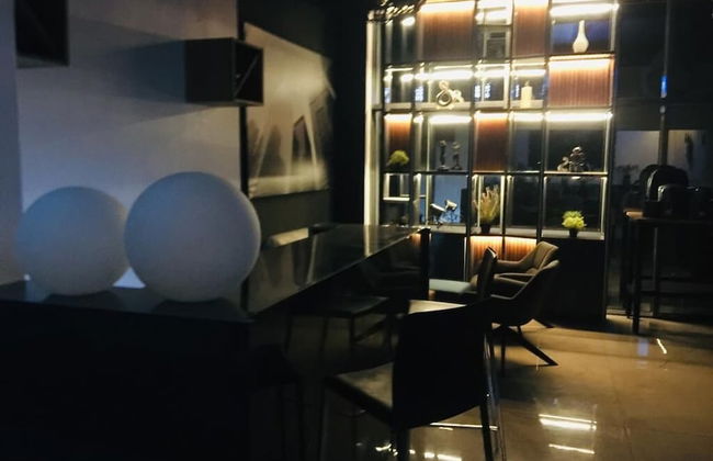 Luxor Apartments - Photo 8