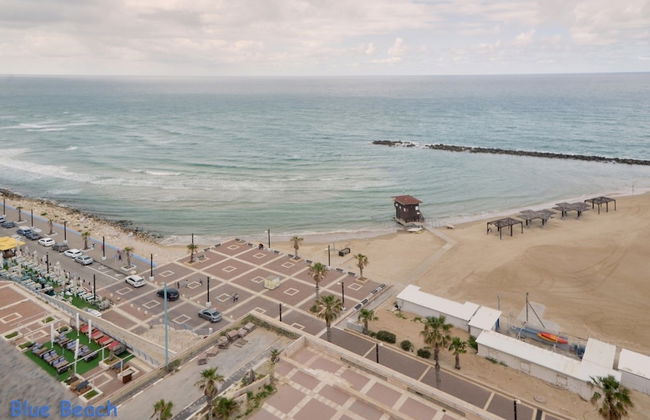 Spacious Sea View Apartment - Photo 19