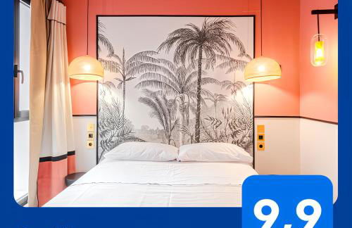 Apartment with exceptional charm in historic center of Alicante - Photo 4