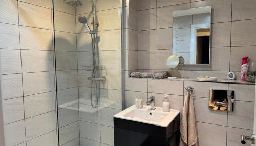 Centrally located apartment in Duke Street- free parking- two bathrooms - Foto 5