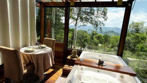 Chalé Romântico com Jacuzzi Próximo ao Templo Budista - Foto 2