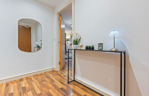2-Bed Apt-Sleeps 5-Long Stays-Oxford St - Foto 18
