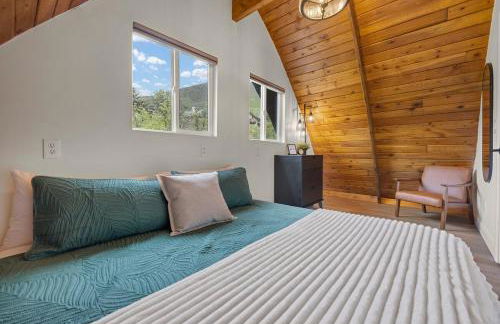 Cozy Mtn Cabin - Epic Views - Hot Tub - Fire Pit - Foto 15