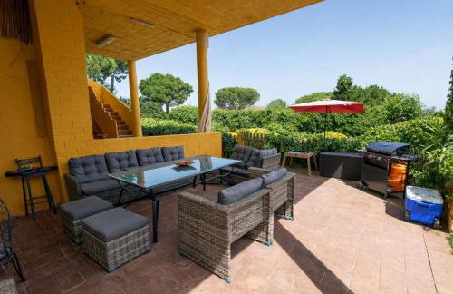 2 Private Abodes in One Magnificent Villa! - Foto 33