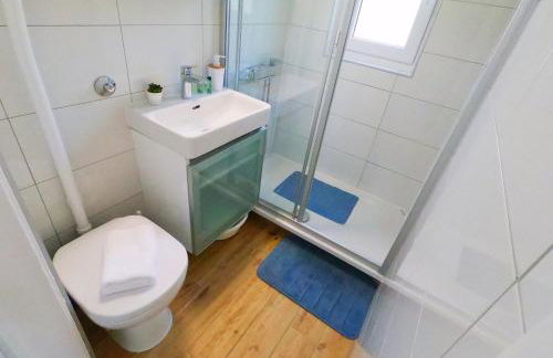 Beachfront Apartment Mala Tereza - Photo 12