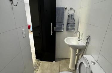 Kitnet independente muito bem localizada - Foto 6