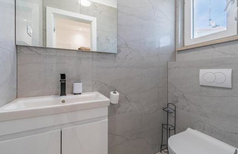 5 Bedroom Nice Home In Vidulini - Photo 40