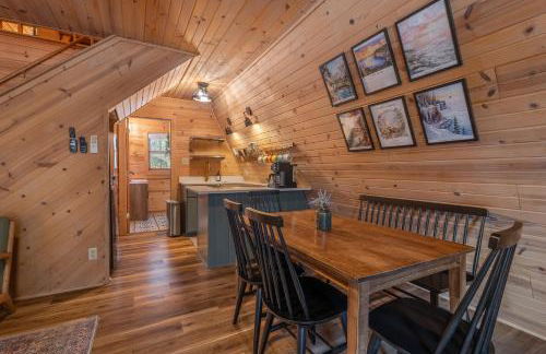 Timber Haven - Cozy A-frame Hot Tub Fireplace - Foto 18