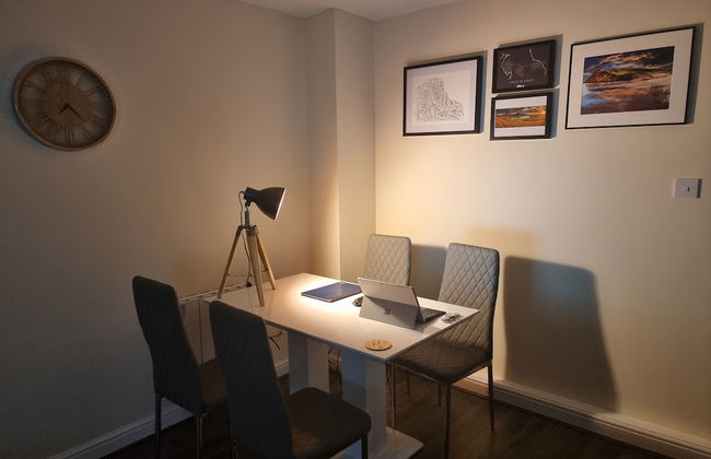 Impeccable Beachfront 2-bed Cottage in St Bees - Photo 12