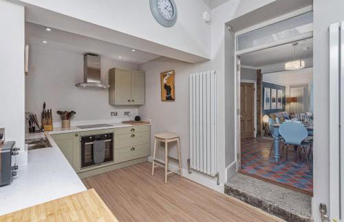 Glanrhyd Townhouse in Central Dolgellau with Parking and Bike Storage - Photo 17