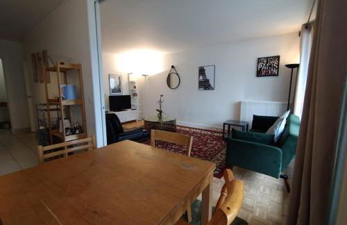 5 mn (450 m) walk Metro/La Defense/Netflix/Parking - Foto 16