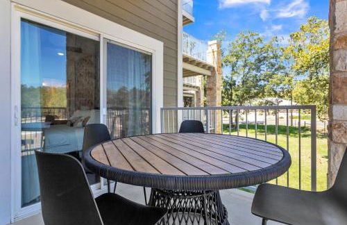 Whiskey River - Texas Music Theme in Historic Gruene, Riverfront on the Guadelupe River - Foto 33