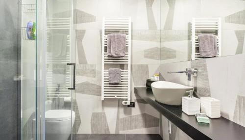 WiseHouse Milan - Luxury Apartment near Fiera MiCo & CityLife - Foto 4, towels, Shower