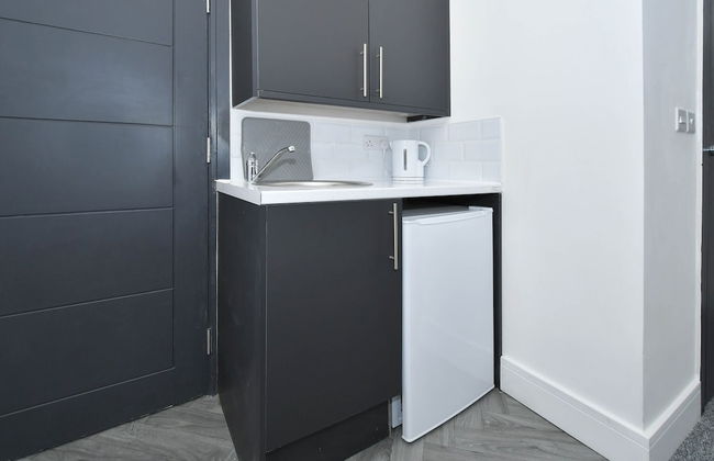 Townhouse @ 202 Walthall Street Crewe - Photo 40