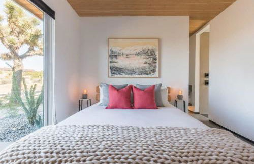 Skyline Ridge- Modern Residence w Sprawling Views - Foto 33