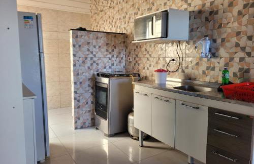 Apartamento com suíte, localizado na Avenida Silvio Silva, n 33, bairro Hernani Sa, Ilhéus-Ba, sem garagem - Foto 3