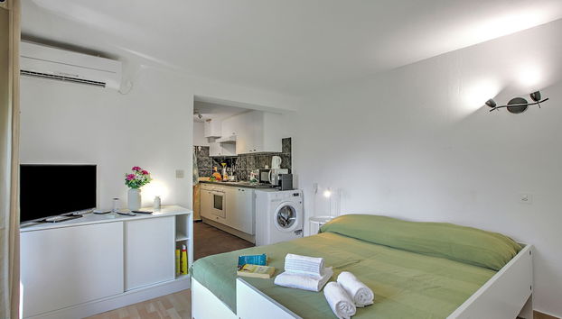 Apartment View And Pool - Foto 2, Zimmer