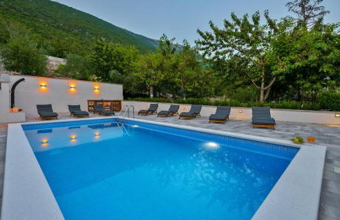 Amazing Home In Vrgorac With Wifi - Photo 14