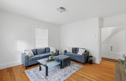 Cozy&Spacious 6Br home in Newton - Foto 9