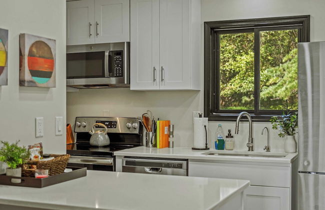 Strawberry Shores by Avantstay Lakefront Private Beach - Photo 10