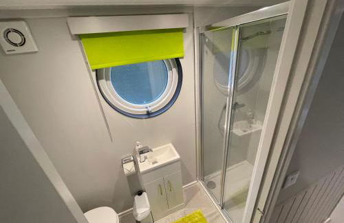 Lady Florence, Spring Unique River Boat with Castle Views - Foto 8