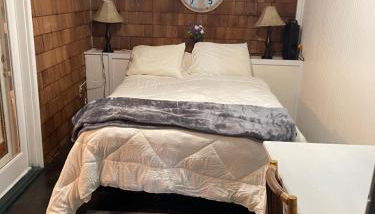 Cottage House - Photo 2