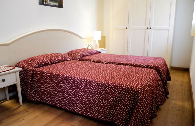 Tigli Apartment With two Bedrooms and one Bathroom on the Second Floor With 4 Metre Glass Window Apartment 6 - Photo 9