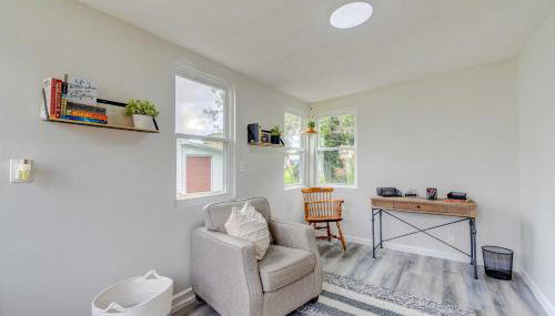 Peaceful Lady Lake Home with Screened-In Porch! - Foto 3