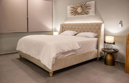 Smaragdi Luxury Jacuzzi Apartment Noho Premium Living - Foto 5