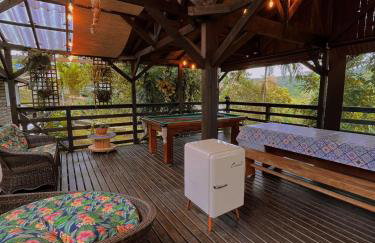 Sítio com piscina, churrasqueira, lareira, fogão à lenha, mesa de sinuca e vista para as montanhas - Foto 44