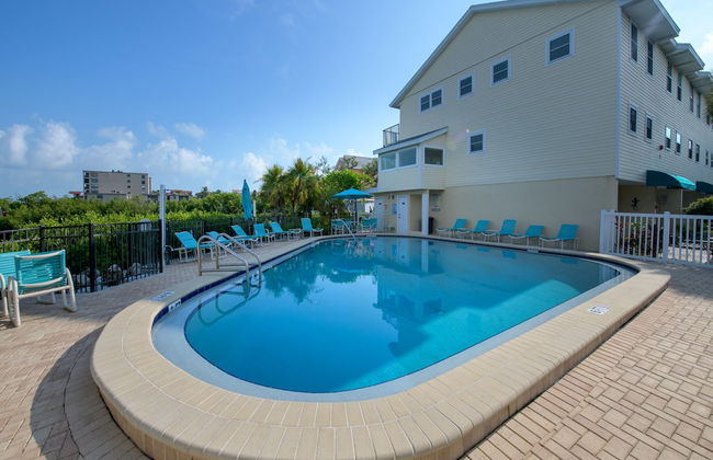 Bayview Beach Condo - Foto 17