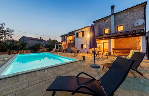 Two-Bedroom Holiday Home In Svetvincenat - Foto 10