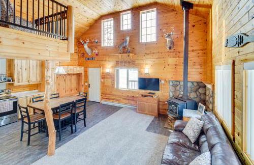 6 Mi to Spider Lake OHV Trails Cabin with Fire Pit - Foto 5