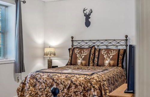 Overlook at Sleepy Creek -- Sleepy Creek Frontage, Secluded, Grill, Fire Pit, Deck, Family Friendly, Game Room, Fishing, Hammock, View, Fireplace - Foto 25