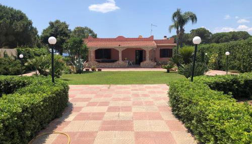 Villa con Giardino di 2000mq al Plemmirio - 400m dal Mare - Foto 2, Garden, Garden view