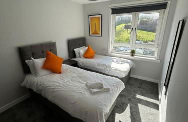 3-Bed Apartment Central Greenock - Photo 10