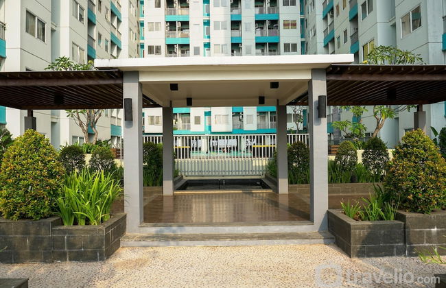 Homey and Simply Studio Apartment at The Nest Puri - Foto 18