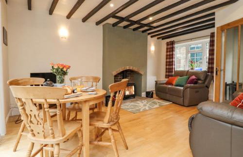 Riverbank View - Foto 1