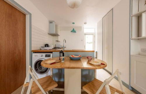 Lovely self-contained basement studio with kitchen - Foto 2