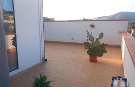 La Terrazza Solarium, in pieno centro 60m dalla stazione ferroviaria 700m dal mare - Foto 32