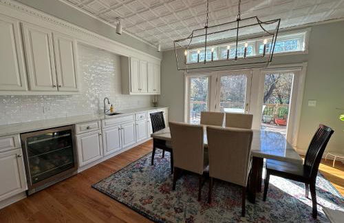 World Cup Ready - Spacious 5-Bedroom Home with Pool, Hot Tub, and Outdoor TV - Foto 39