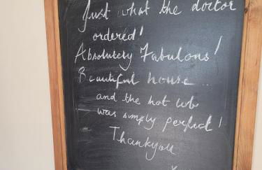 Ocean Suites HOT TUB - sleeps 11 - Foto 69