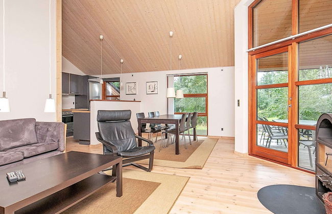 8 Person Holiday Home in Skals - Foto 4