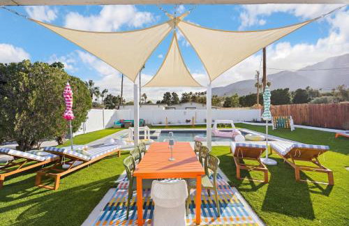 Desert Glow Getaway - Pool - Lounging - Backyard Games - Foto 46