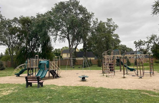 Falcon Cottages - Photo 49