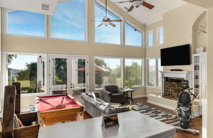 Private Estate w Pool Hot Tub Fire Pit Near Encinitas The Ranch by AvantStay - Foto 5