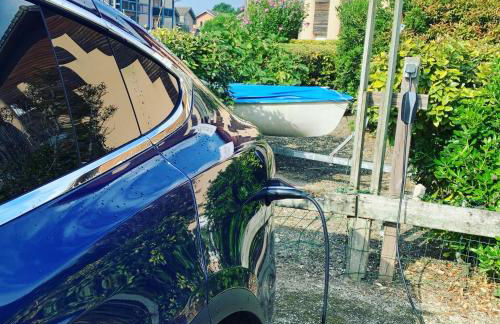 250 lake waterfront holiday apartment with garden - Foto 10