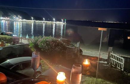 Seafront Apartment - Photo 10